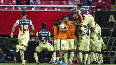 Santiago Solari hace historia en Clásicos Nacionales con la victoria por goleada en el Estadio de Chivas