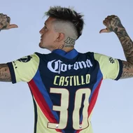 Nico Castillo se pelea e intercambia mensajes en Instagram con gente de Colo Colo
