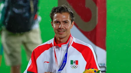 FIFA elije a Sebastián Cordova como uno de los mejores jugadores de los Juegos Olímpicos 