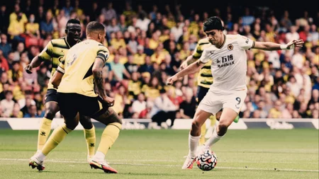 Video | Raúl Jiménez disputa los 90 minutos en el primer triunfo de la temporada del Wolverhampton