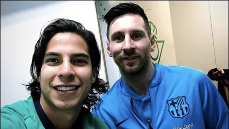 Diego Lainez habla sobre las comparaciones que le hicieron con Lionel Messi