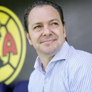 Santiago Baños rompe el silencio sobre la política de vender jugadores en el Club América