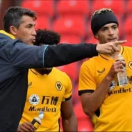 Raúl Jiménez es elogiado por el entrenador del Wolverhampton tras su actuación ante el Newcastle United